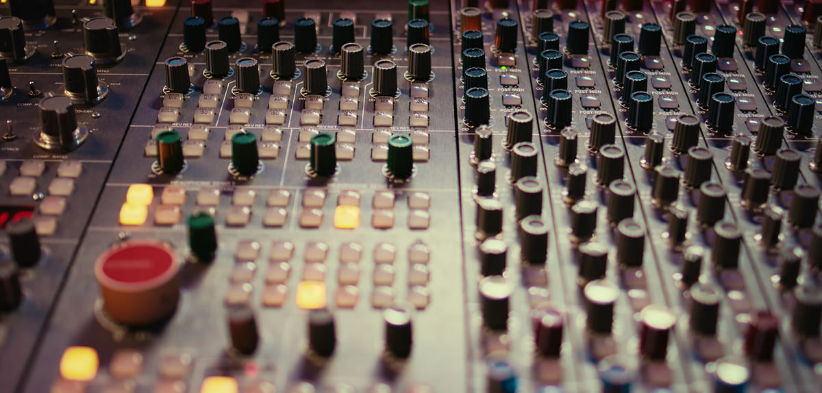 YAMAKI DISTRIBUCIÓN DE TECNOLOGÍA Y SOLUCIONES DE AUDIO PROFESIONAL