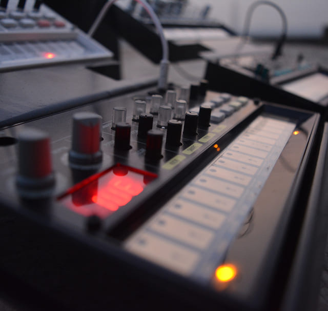 YAMAKI DISTRIBUCIÓN DE TECNOLOGÍA Y SOLUCIONES DE AUDIO PROFESIONAL